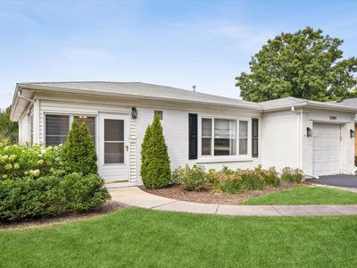Property at 5204 Wolf Rd, Western Springs, IL