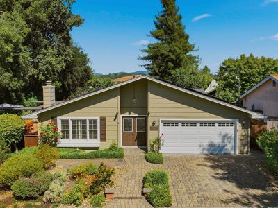 1076 Stonybrook Drive