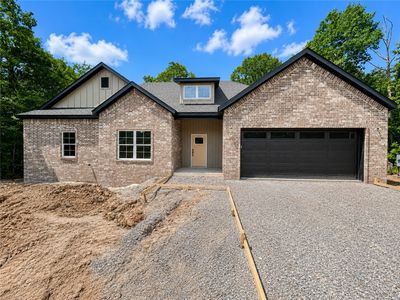 77 Argyll Dr