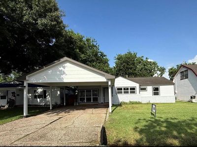 10205 Sierra Dr