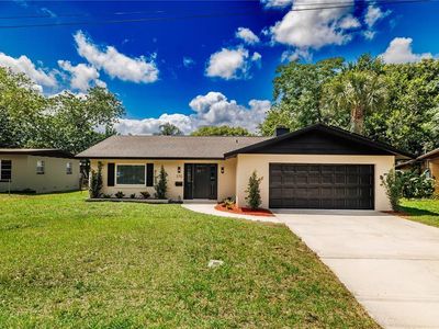 370 Sultana Ln