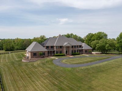 4664 Lexington Rd