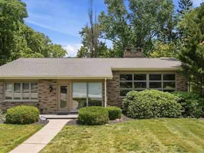 111 Doray Dr