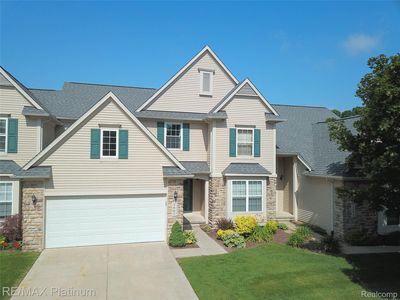 1661 Sanctuary Cir