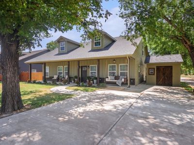 290 E Aurora St