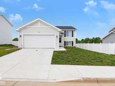 604 Muirfield Dr