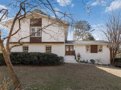 2001 Village North Rd