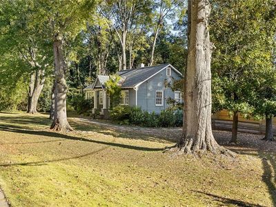 954 Bouldercrest Dr SE