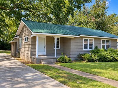 1519 Somerville Rd SE