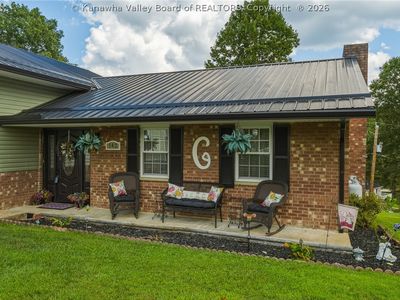 Property at 142 Morningside Dr, Elkview, WV