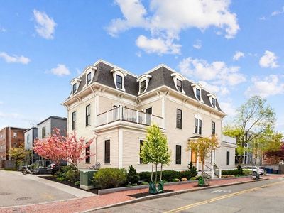 160 Norfolk St #1