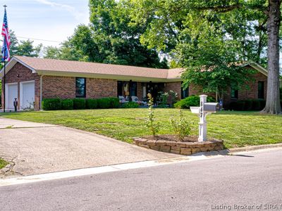 847 Beechwood Street
