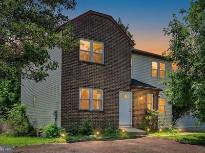 242 Shirley Dr