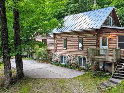 5885 Cedar Valley Rd