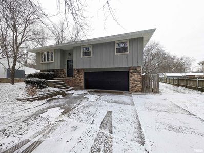 1126 N Robert Dr