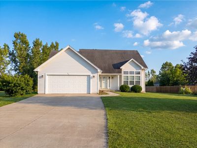 5704 Yanni Ct