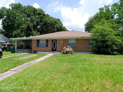 2179 Saint James Blvd