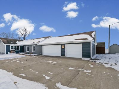 309 W Collett St