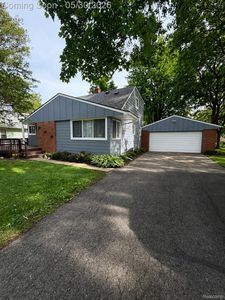 6053 Van Syckle Ave