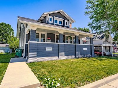 103 E Oxford St
