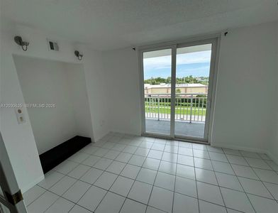 1251 NE 108th St APT 409