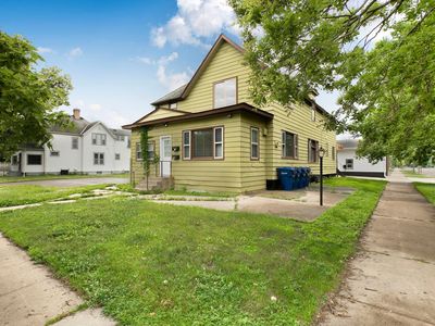 1324 1st St N