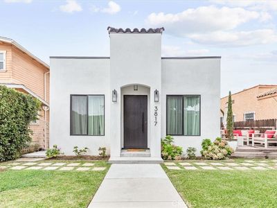 3817 S Harvard Blvd
