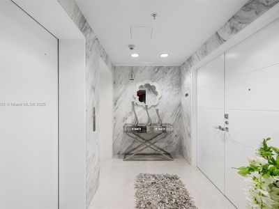 18201 Collins Ave #5306