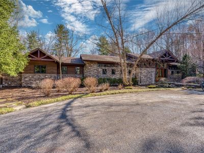 34000 Fairmount Blvd