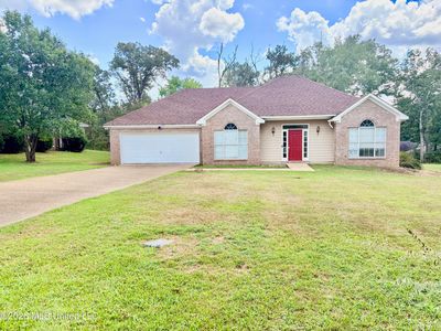 705 Forest Woods Dr