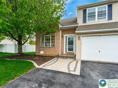 Property at 4041 Appleseed Dr, Coplay, PA