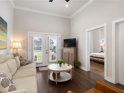2708 7th St Unit 101