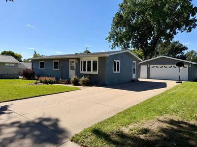 Property at 319 S Lincoln Ave, Pierre, SD