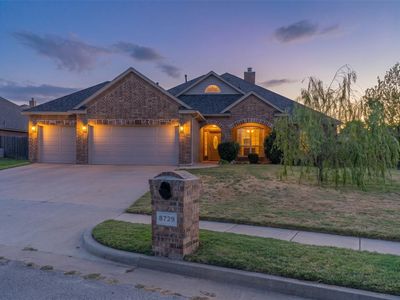 8729 Alley Way