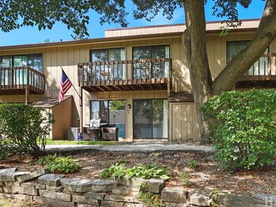 40 Bermuda Colony APT 2