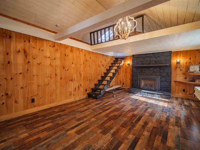 2469 Auger Hole Road