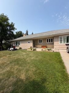 805 Elm Ave S
