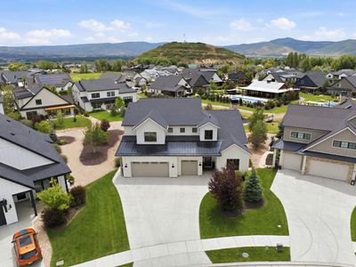 496 N Farmhouse Way #11