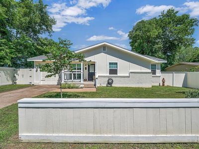 1825 Rambler Dr