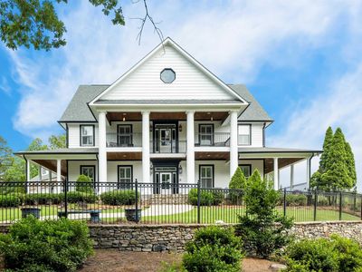 280 Meadow Lake Cir