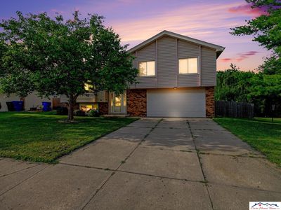 Property at 8712 Monroe St, Ralston, NE