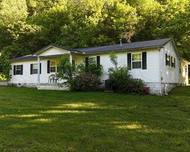Property at 1831 Fishtrap Rd, Manchester, KY