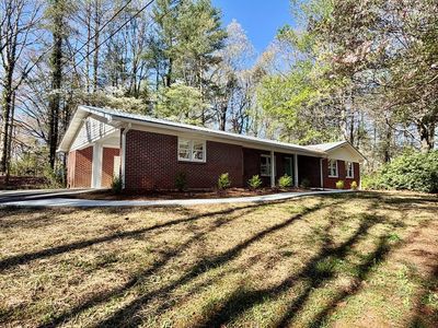 51 Lakeview Cir