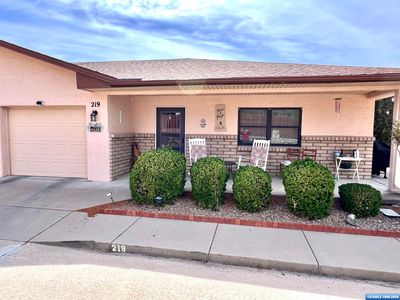 1050 E Pine St APT 219