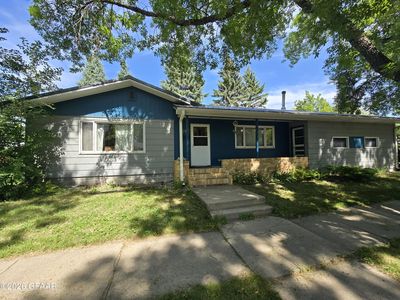 1702 20th Ave S
