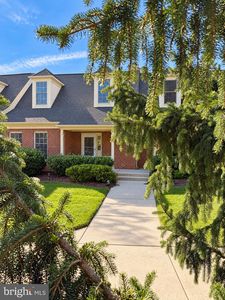 108 Charleston Ln