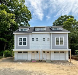 94 Lyman Rd #B