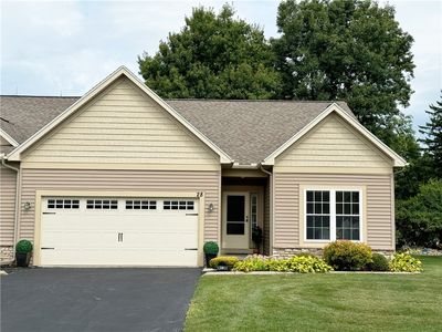 28 Golden Oaks Way