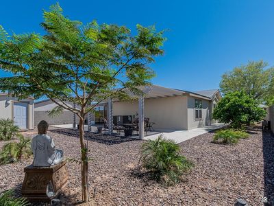 5088 E 33rd Pl