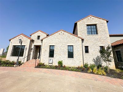48 Cardona Dr